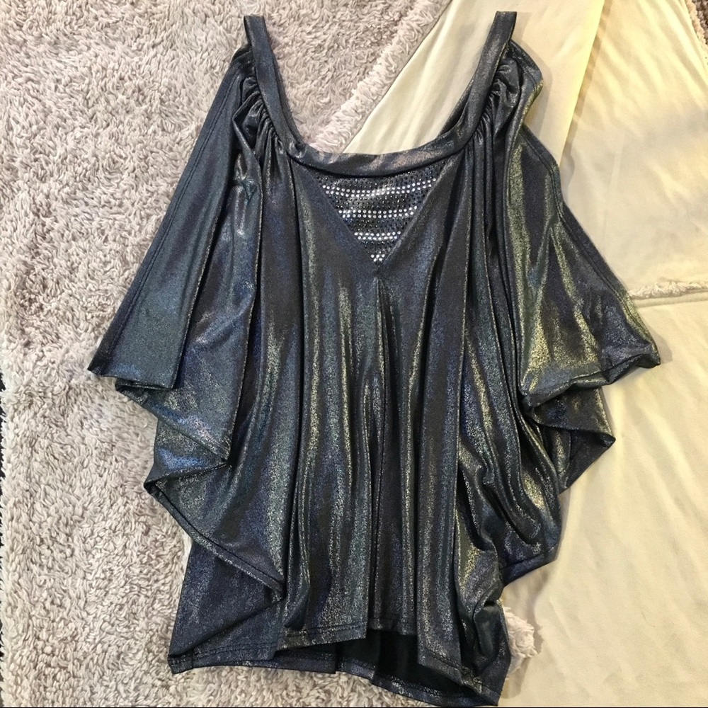 Shimmery gray tank, unique style